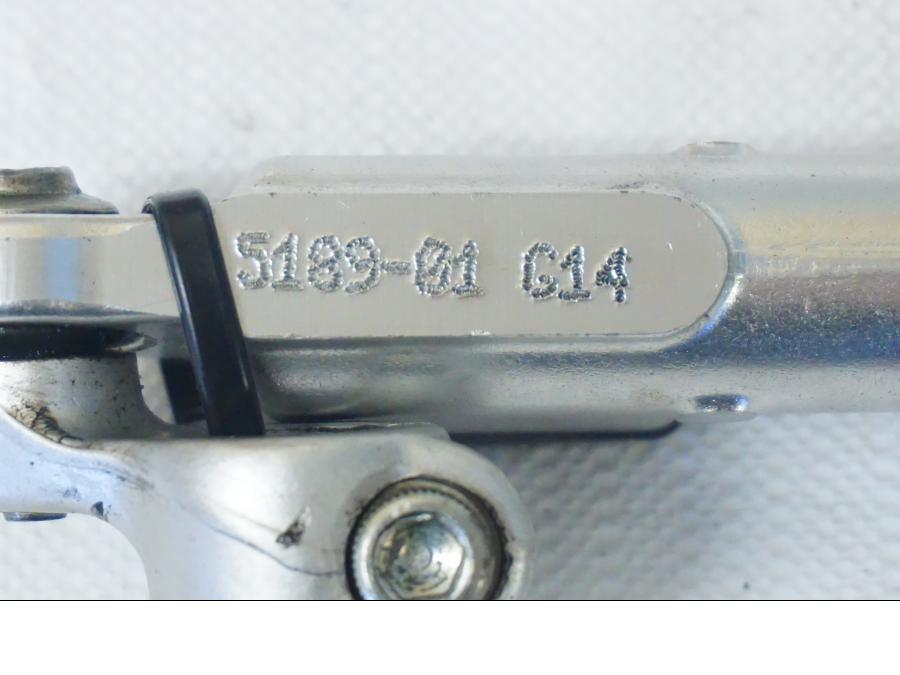 Höger sida på Quickshift från en Ducati 899 Panigale -2015 motorcykel.