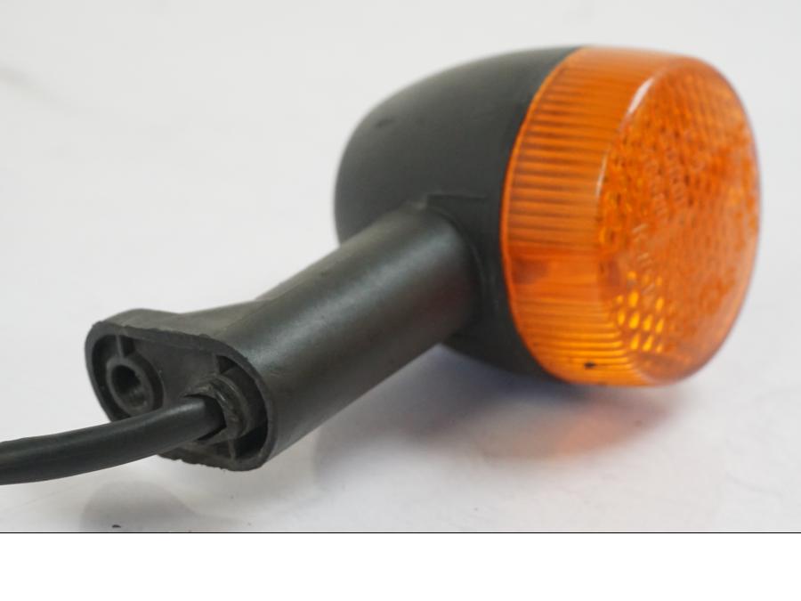 Höger sida på Blinkers från en Aprilia RS 125 -2000 motorcykel.
