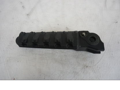 Snett uppifrån på Fotpinne från en KTM 1290 Super Duke -2019 motorcykel.