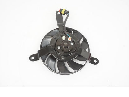 Framsidan på Vattenkylfläkt från en Ducati 848 EVO -2012 motorcykel.