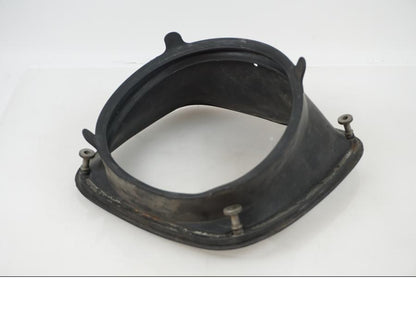 Framsidan på Strålkastarplast från en BMW R 100 RS -1977 motorcykel.