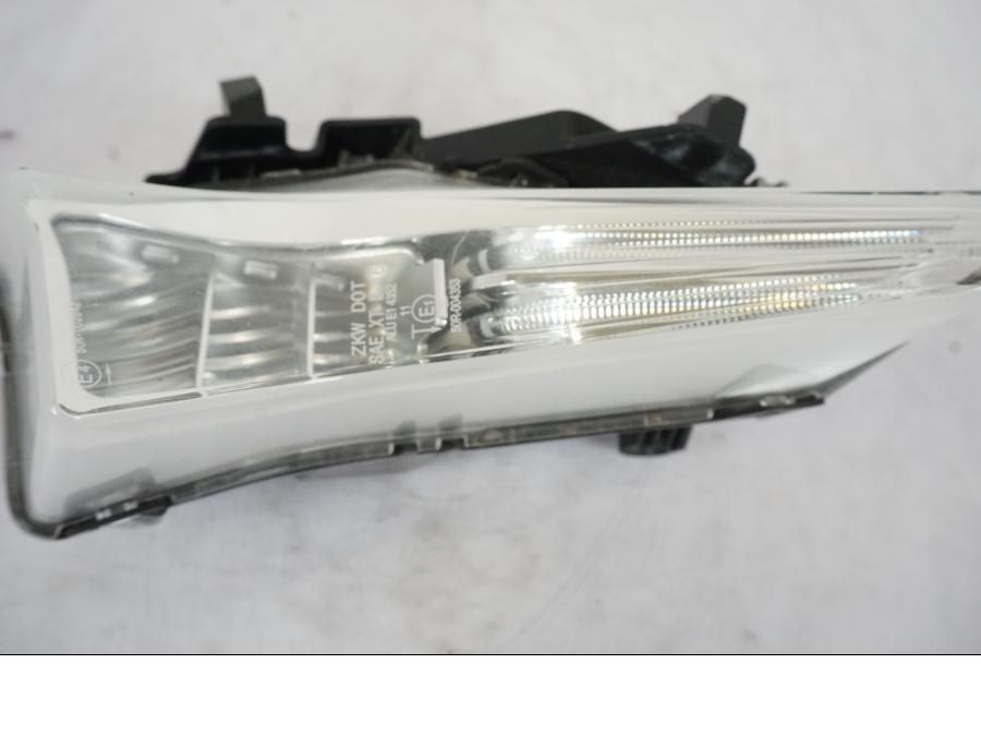 Extrabild1 på Strålkastare från en KTM 1290 Super Duke -2019 motorcykel.