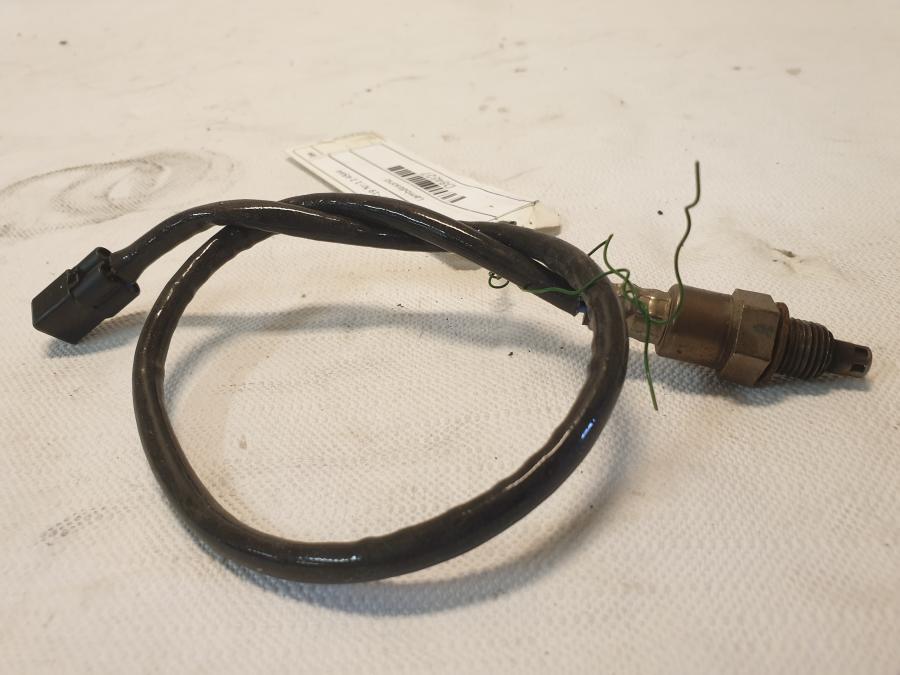 Framsidan på Lambdasond från en Kawasaki Z 125 -2019 motorcykel.