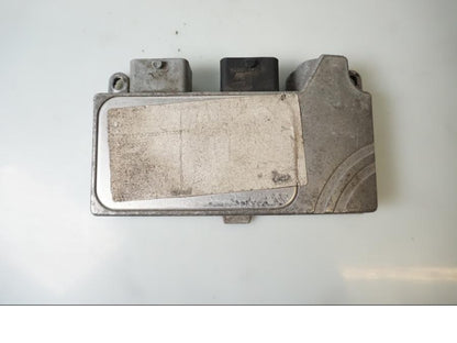 Framsidan på CDI / ECU från en Triumph Tiger -2001 motorcykel.