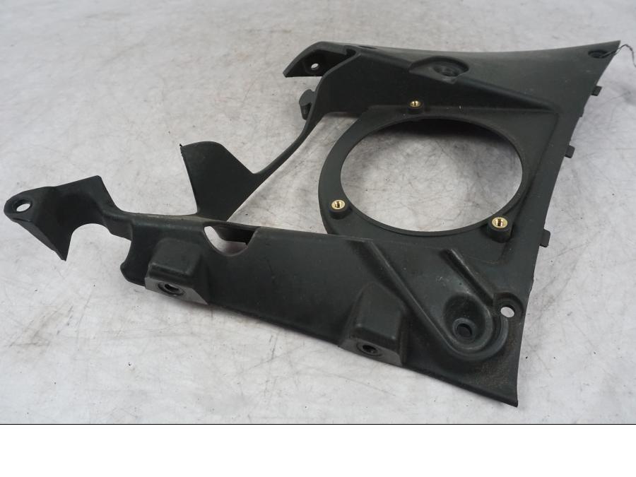 Snett uppifrån på Luftvinge från en Buell 1125 R -2008 motorcykel.