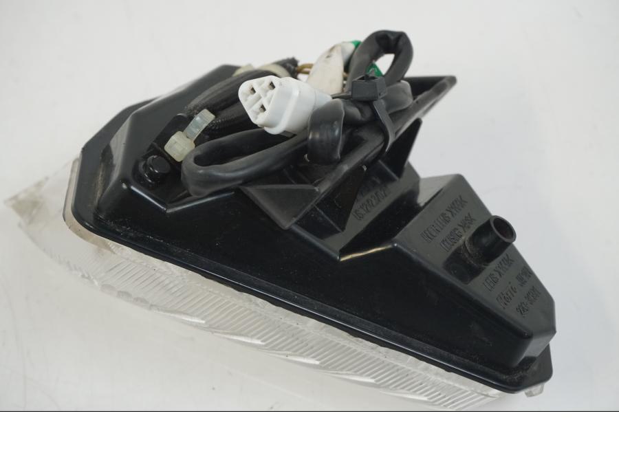 Snett nerifrån på Baklampa från en Yamaha YZF 1000 R1 -2007 motorcykel.