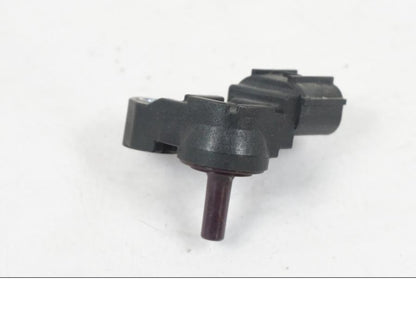 Baksidan på Mapsensor från en Kawasaki ER-6F -2010 motorcykel.