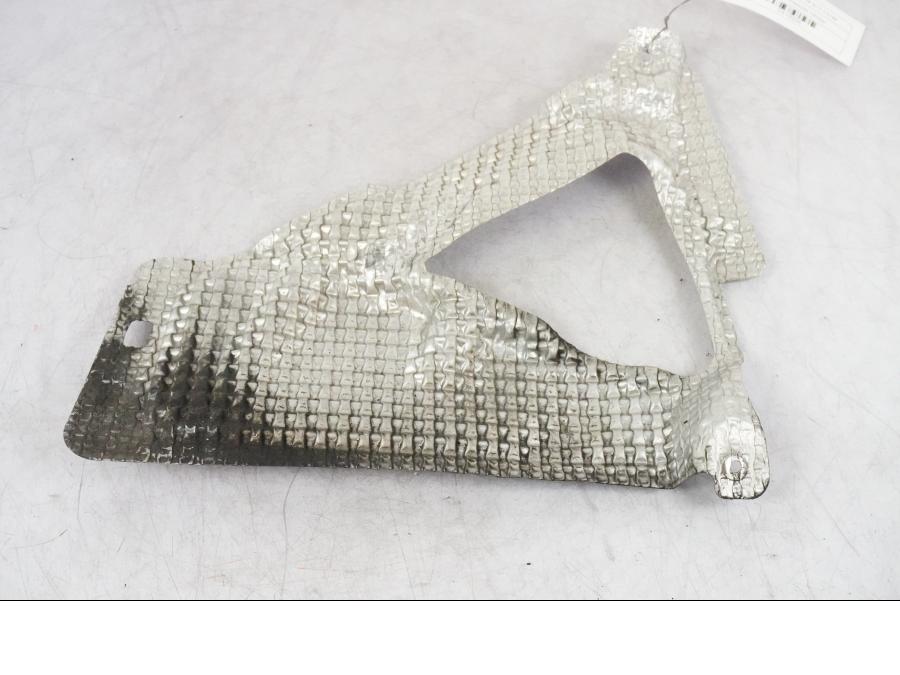 Framsidan på Värmeskydd från en Suzuki GSX-R 1000 -2008 motorcykel.