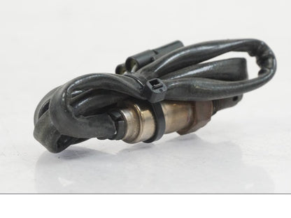 Snett uppifrån på Lambdasond från en KTM 1290 Super Duke R -2022 motorcykel.