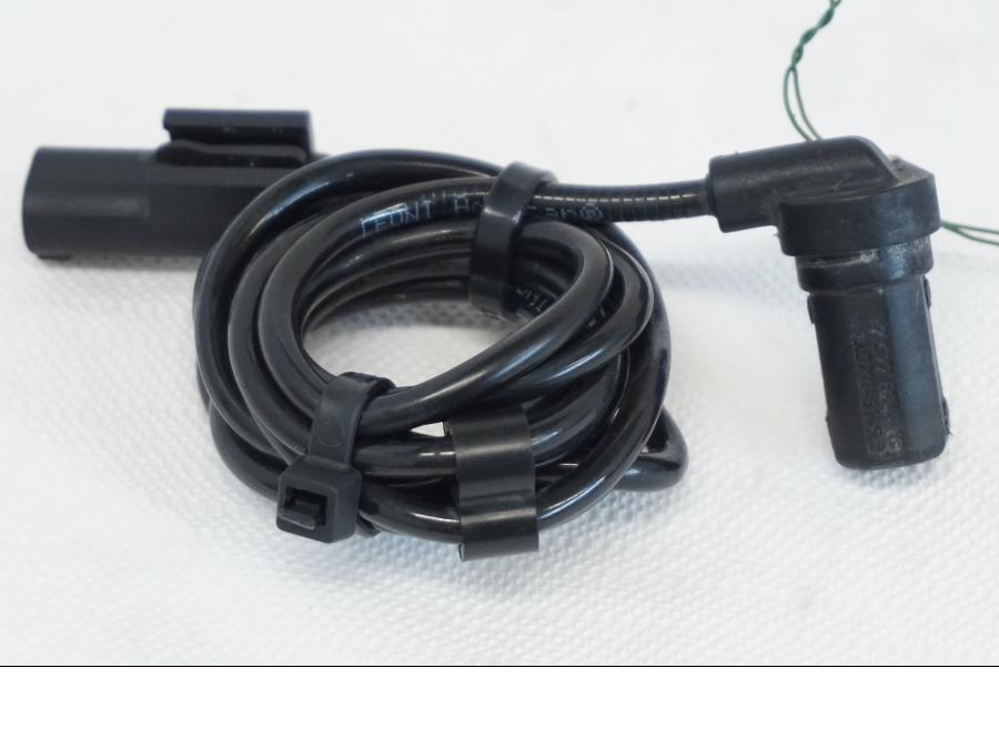 Framsidan på ABS givare från en BMW K 1600 -2015 motorcykel.