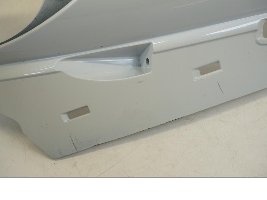 Baksidan på Luftintag från en Suzuki GSX 1300 R -2017 motorcykel.