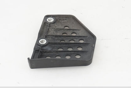 Höger sida på Fotpinnehälskydd från en H-D Adventure Pan America Special RA1250S -2021 motorcykel.