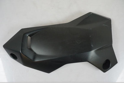 Framsidan på Magkåpa från en Kawasaki Z 900 -2021 motorcykel.