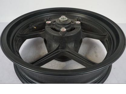 Framsidan på Fälg från en Kawasaki ER-6N -2008 motorcykel.