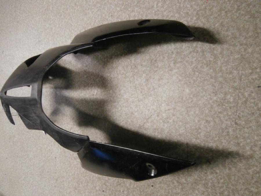 Snett uppifrån på Magkåpa från en Suzuki GSX 1300 BK -2008 motorcykel.