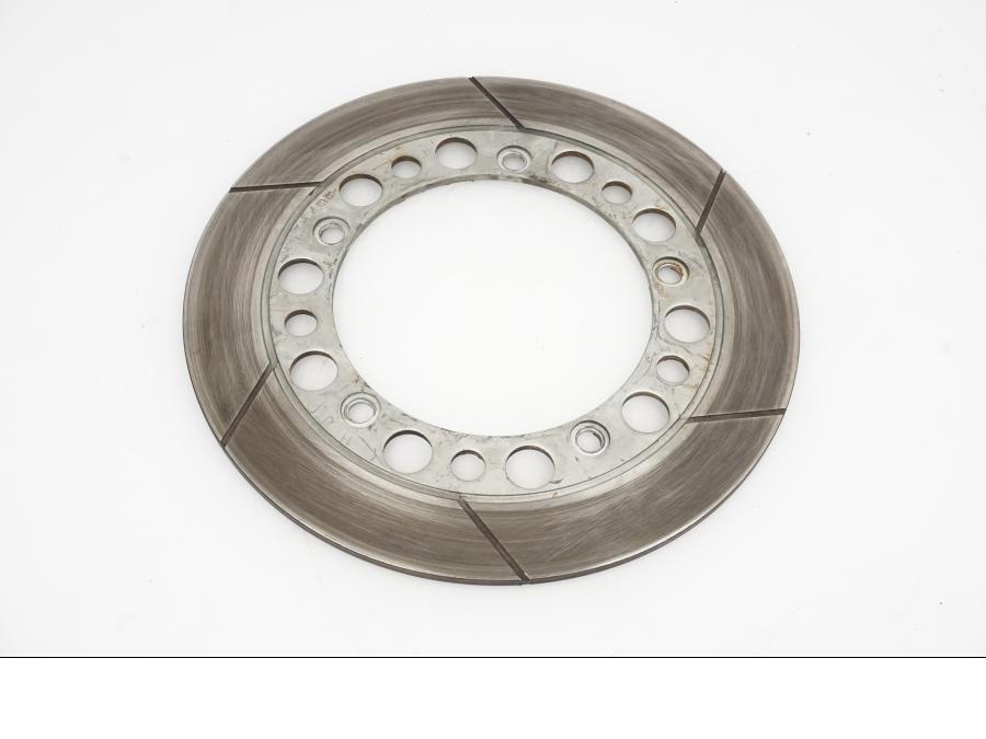 Framsidan på Bromsskiva från en Honda VF 750 C -1982 motorcykel.