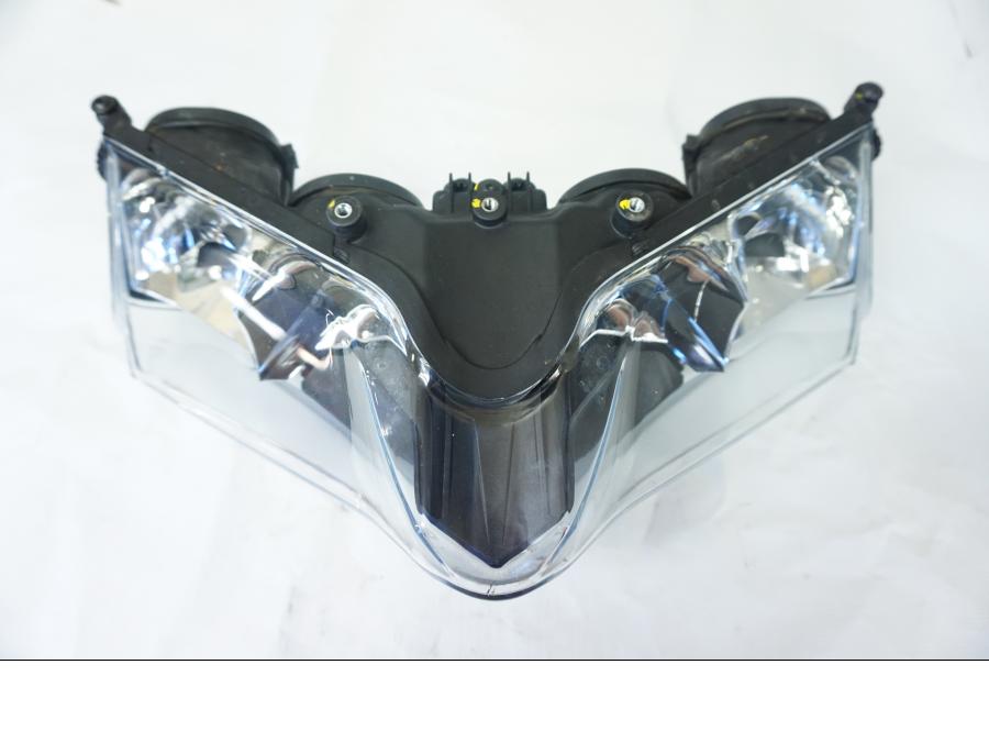 Framsidan på Strålkastare från en Ducati 899 Panigale -2015 motorcykel.