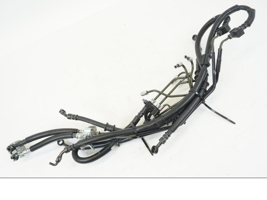 Framsidan på Bromsledning från en Yamaha MT-09 -2021 motorcykel.