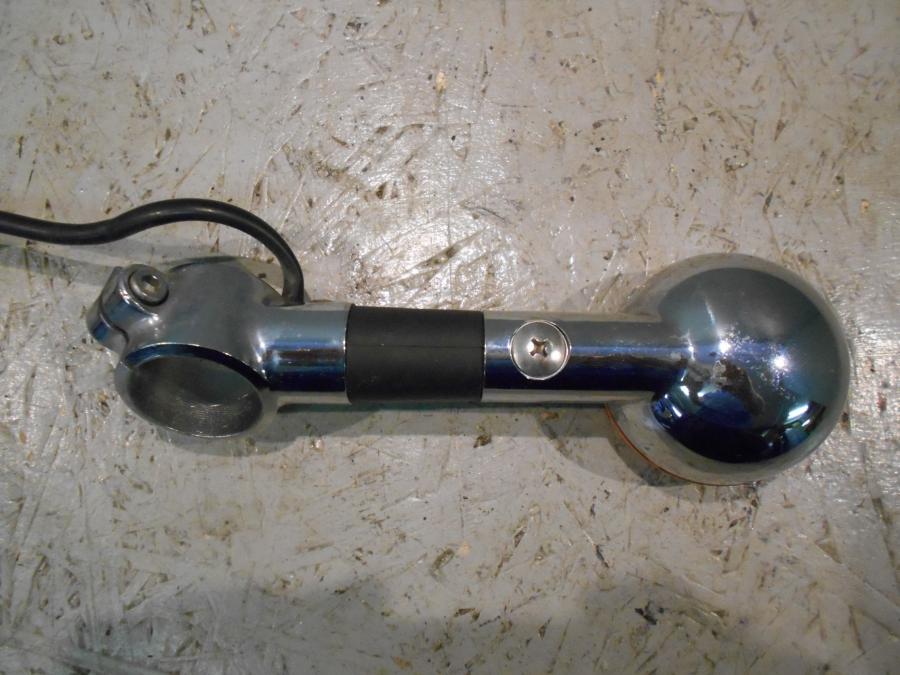 Höger sida på Blinkers från en Suzuki VS 750 Intruder -1986 motorcykel.