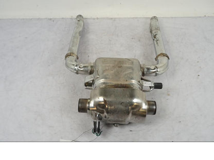 Höger sida på Mellanburk från en Triumph Bonneville T120 -2021 motorcykel.