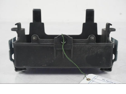 Baksidan på Batterihållare från en MV Agusta Dragster -2014 motorcykel.