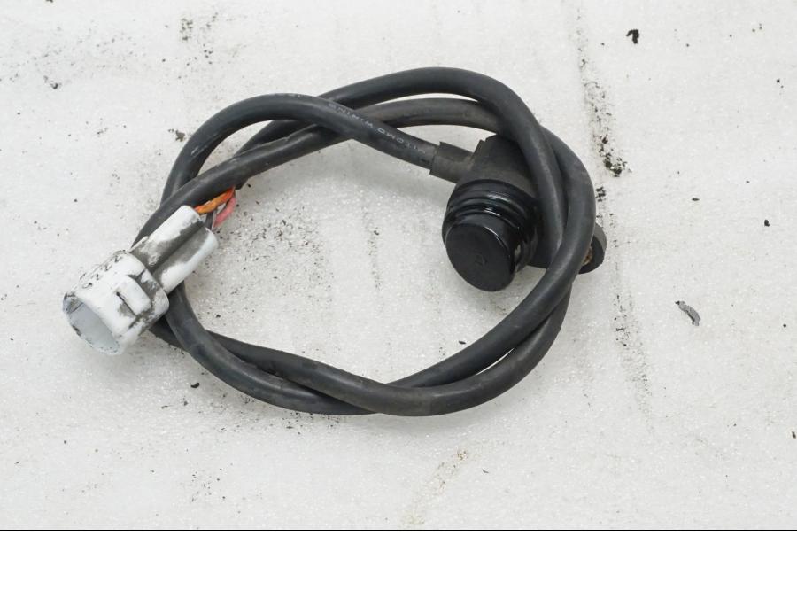 Framsidan på Hastighetsgivare från en Yamaha XVZ 13TD -1999 motorcykel.