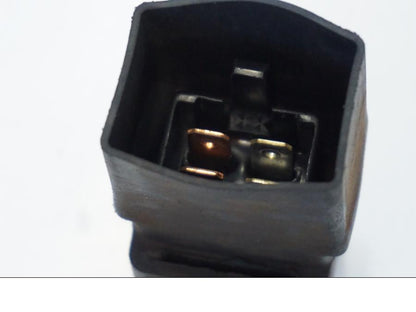 Extrabild1 på Relä från en Honda CBR 900 RR -2001 motorcykel.