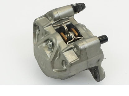 Vänster sida på Bromsok från en KTM 1290 Super Duke -2020 motorcykel.