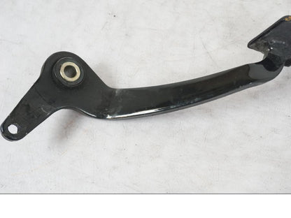 Vänster sida på Bromspedal från en Honda VT 600 C -1998 motorcykel.