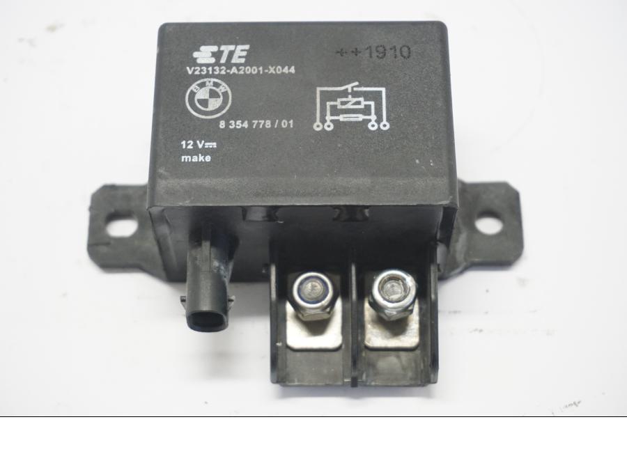 Framsidan på Startrelä från en BMW R 1250 GS -2019 motorcykel.