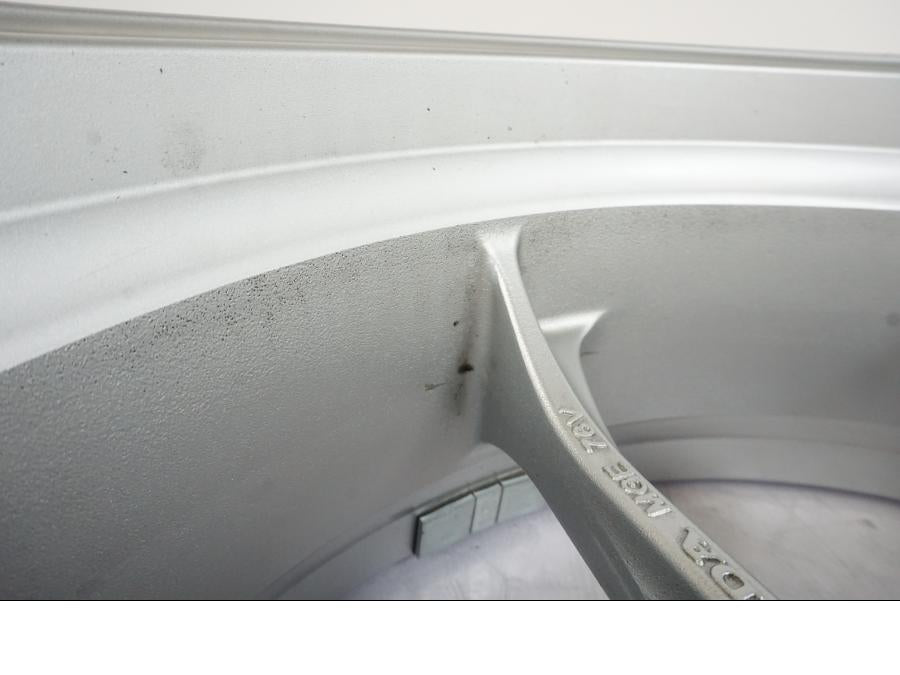 Extrabild4 på Hjulpaket från en Honda VFR 1200 -2010 motorcykel.