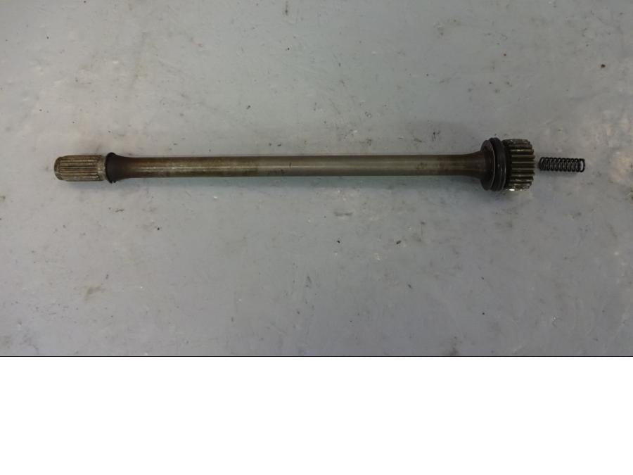 Framsidan på Kardanaxel från en Yamaha FJR 1300 -2003 motorcykel.