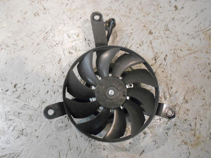 Framsidan på Vattenkylfläkt från en Ducati 848 -2013 motorcykel.