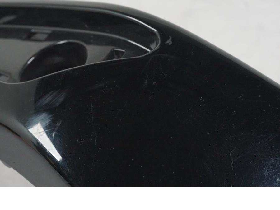 Baksidan på Bakvinge från en Kawasaki ER-6N ABS -2010 motorcykel.