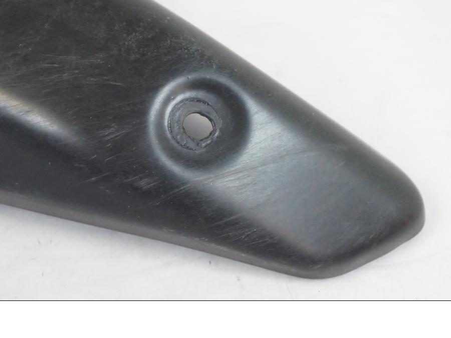 Baksidan på Värmeskydd från en KTM 390 Adventure -2021 motorcykel.