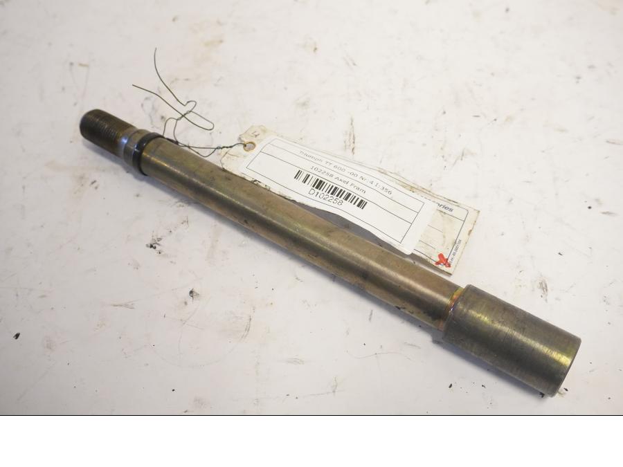 Framsidan på Axel från en Triumph TT 600 -2000 motorcykel.