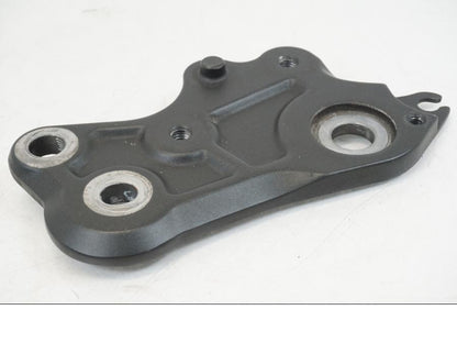 Höger sida på Fotpinnefäste inre från en Yamaha XSR 700 -2016 motorcykel.