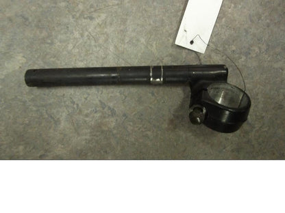 Baksidan på Styre från en Honda CBR 600 -1998 motorcykel.