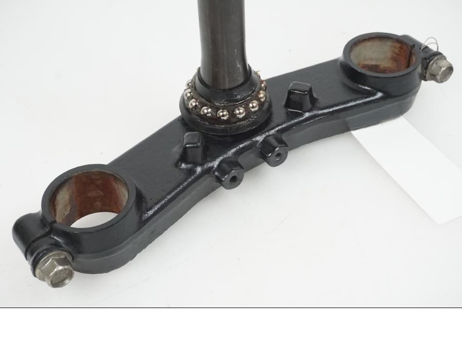 Baksidan på Gaffelkrona från en Yamaha XJ 900 -1997 motorcykel.