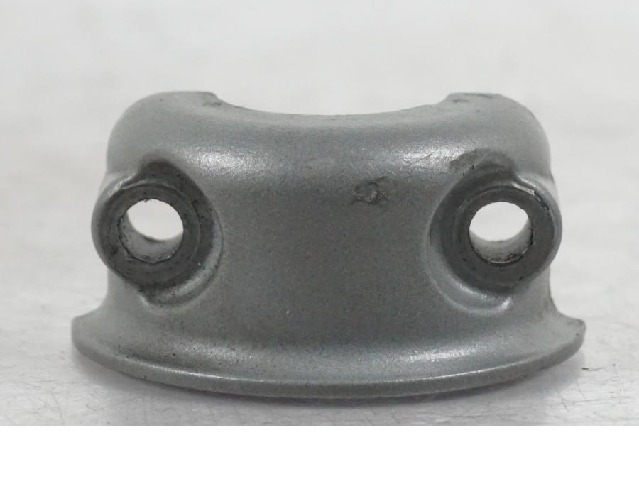 Baksidan på Bromshuvudcylinder från en H-D Softail FXCW Rocker -2008 motorcykel.