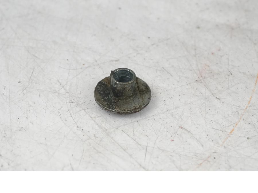 Baksidan på Tankkåpa från en Triumph Tiger Explorer -2013 motorcykel.