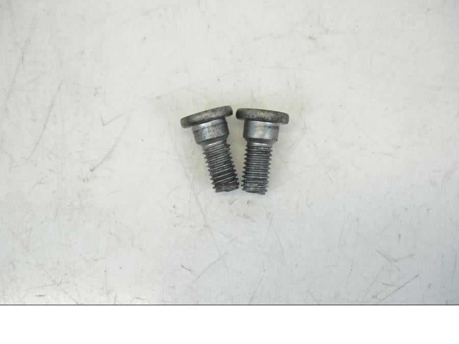 Baksidan på Fotpinnefäste från en Kawasaki ZX-12R -2000 motorcykel.