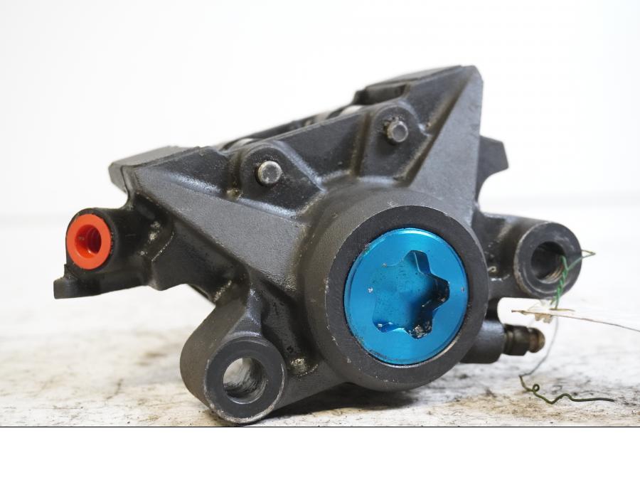 Framsidan på Bromsok från en Yamaha YZF 1000 R1 -1998 motorcykel.