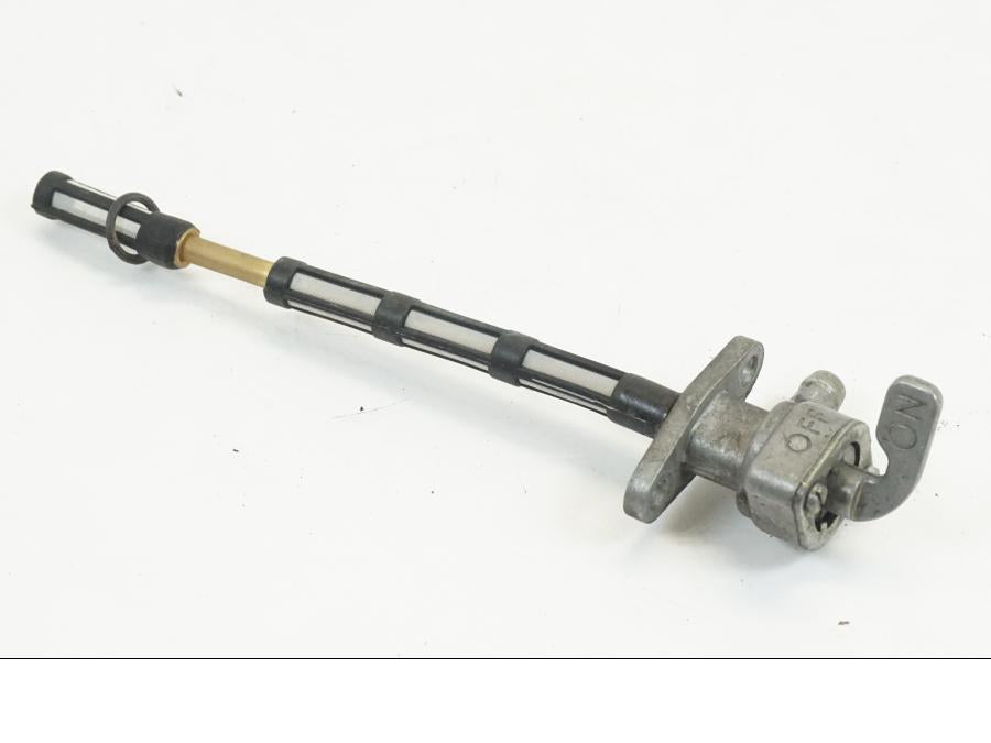 Framsidan på Bensinkran från en KTM 625 SMC -2005 motorcykel.