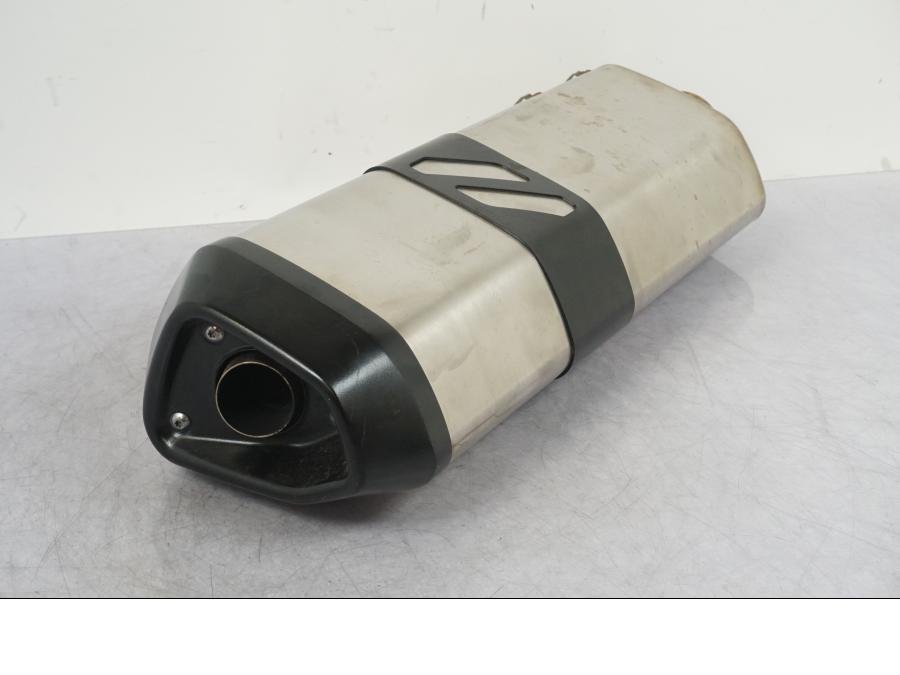 Baksidan på Ljuddämpare från en KTM 1290 Super Adventure R -2018 motorcykel.