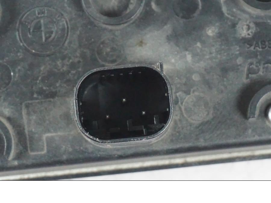 Snett nerifrån på Radio från en BMW K 1600 GTL -2015 motorcykel.