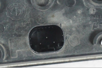 Snett nerifrån på Radio från en BMW K 1600 GTL -2015 motorcykel.