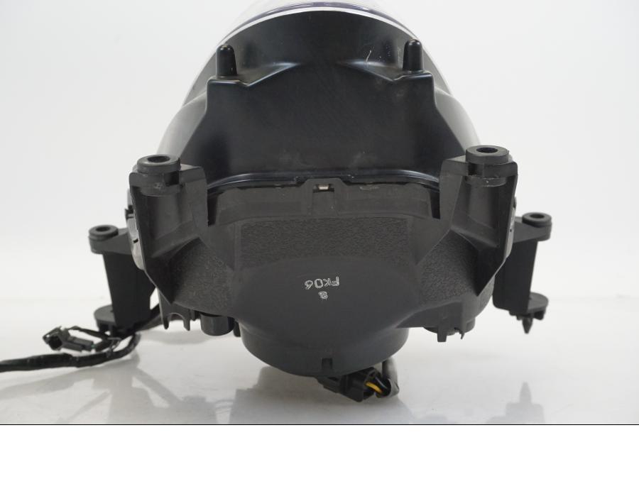 Vänster sida på Strålkastare från en Suzuki GSX 1300 R -2017 motorcykel.