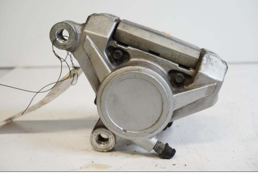 Baksidan på Bromsok från en Yamaha YZF 1000 R -1997 motorcykel.