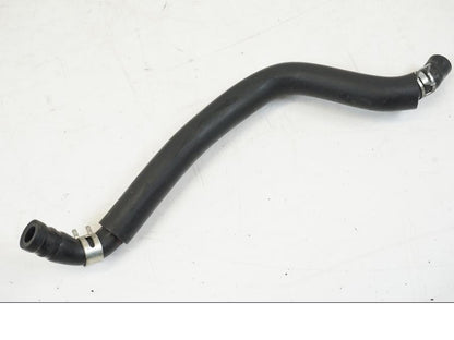 Höger sida på Vattenkyl Slang Set från en Yamaha YZF 1000 R1 -2009 motorcykel.